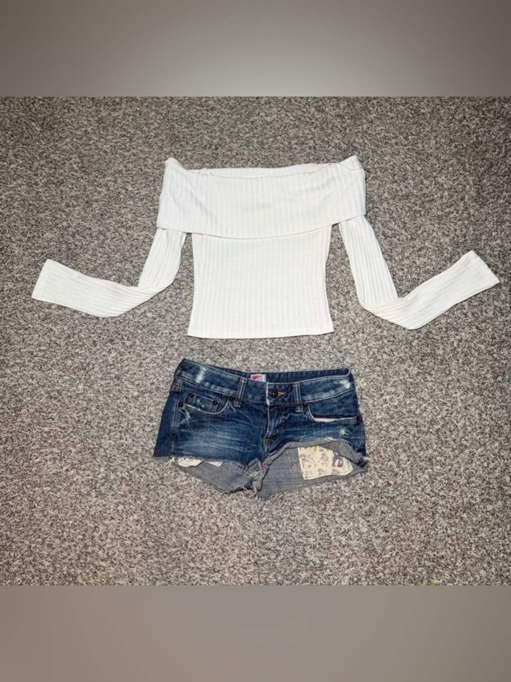 Better‎ Be White Ribbed Off Shoulder Long Sleeve Top Womens Medium Fitted Y2K